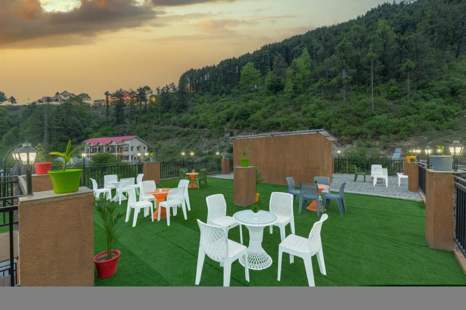 The Nature Dreams I Vacations I Conference I Mice I Family Events I Open Air Terrace I Sky Bonfire I Kufri By Exotic Stays Shimla Exteriör bild