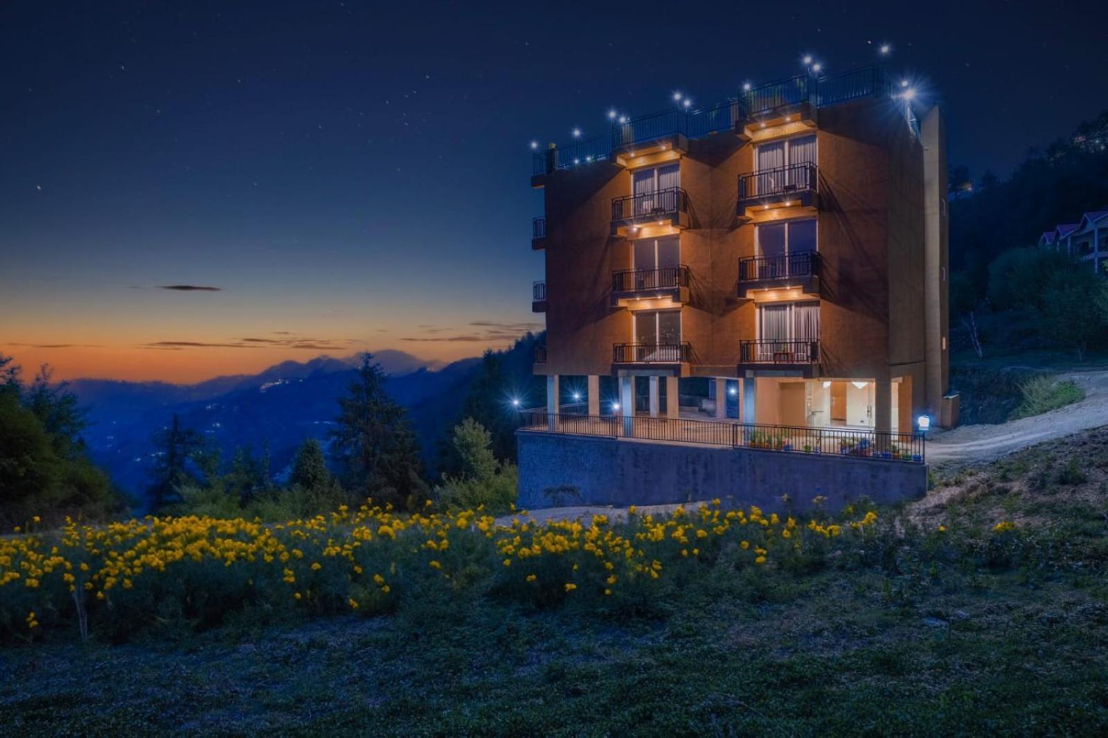 The Nature Dreams I Vacations I Conference I Mice I Family Events I Open Air Terrace I Sky Bonfire I Kufri By Exotic Stays Shimla Exteriör bild